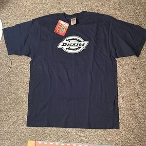 Dickies large tshirt new